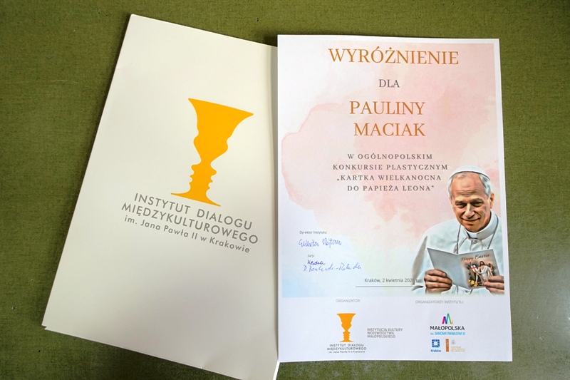 Wyróżnienie uczennicy klasy III w ogólnopolskim konkursie