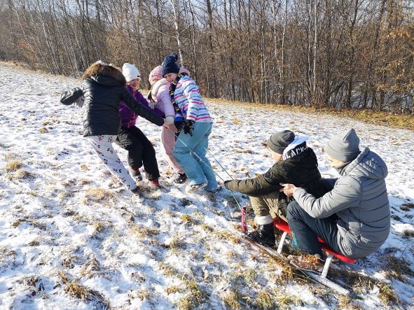 Zabawy Oriona na śniegu