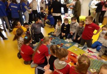 Spotkanie integracyjne z uchodźcami z Ukrainy w Bibliotece Publicznej w Przysietnicy