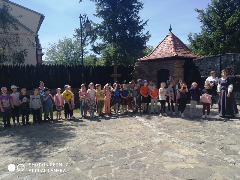 Wycieczka do zamku „Stara Baśń” w Grybowie