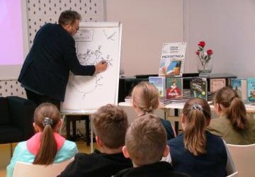 Spotkanie autorskie z literatem i rysownikiem Pawłem Wakułą