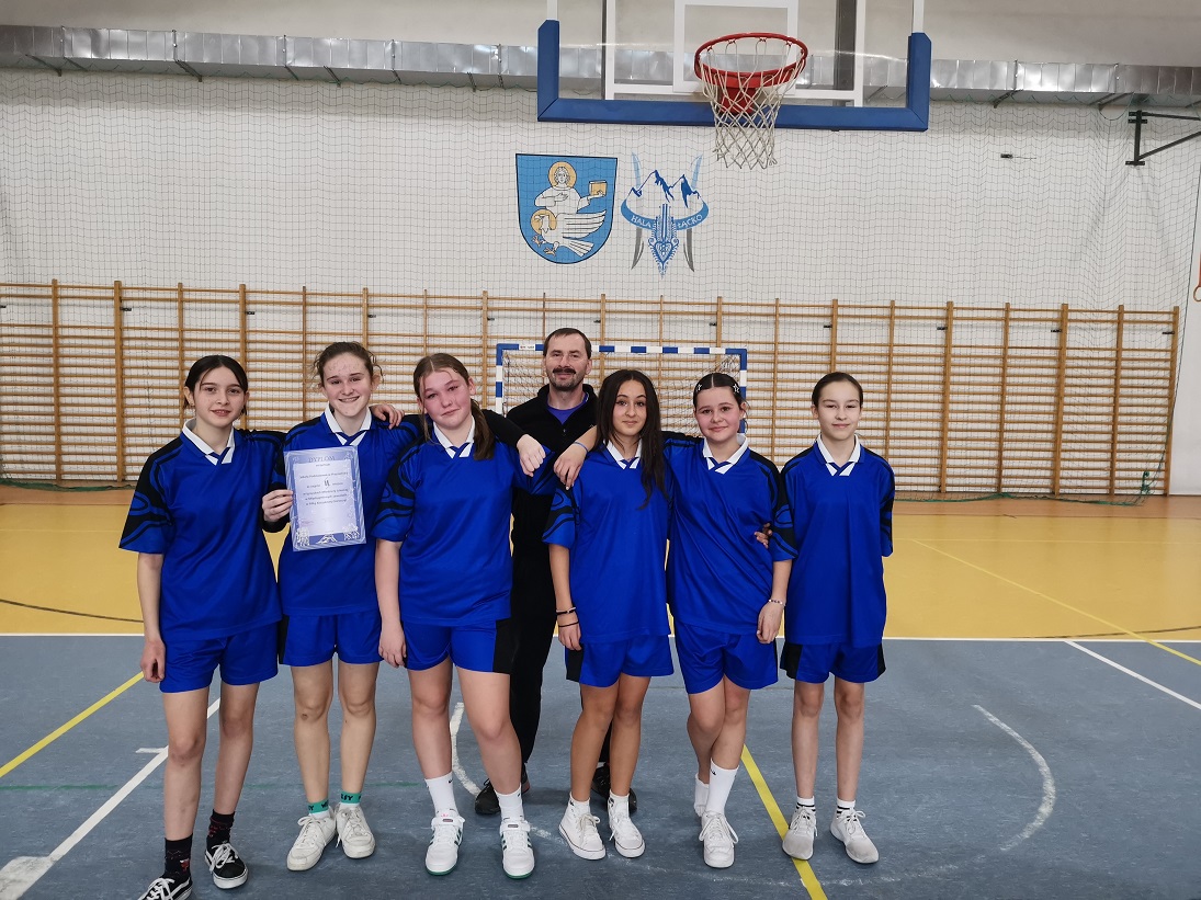 Międzygminne zawody w Piłce Koszykowej