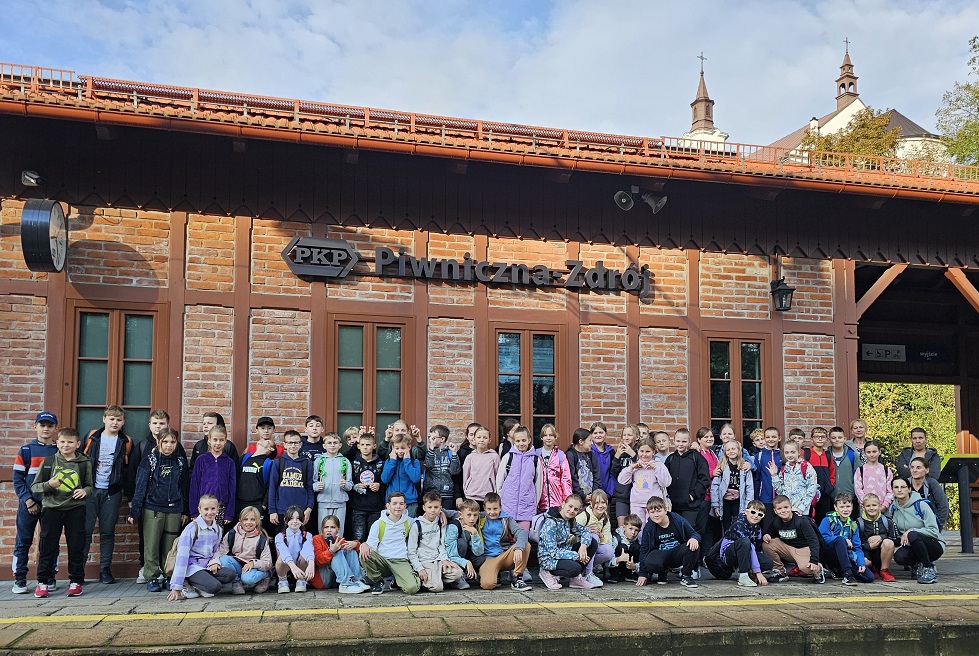 Wycieczka klas czwartych i piątej na Kicarz