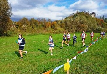 Sztafetowe biegi przełajowe