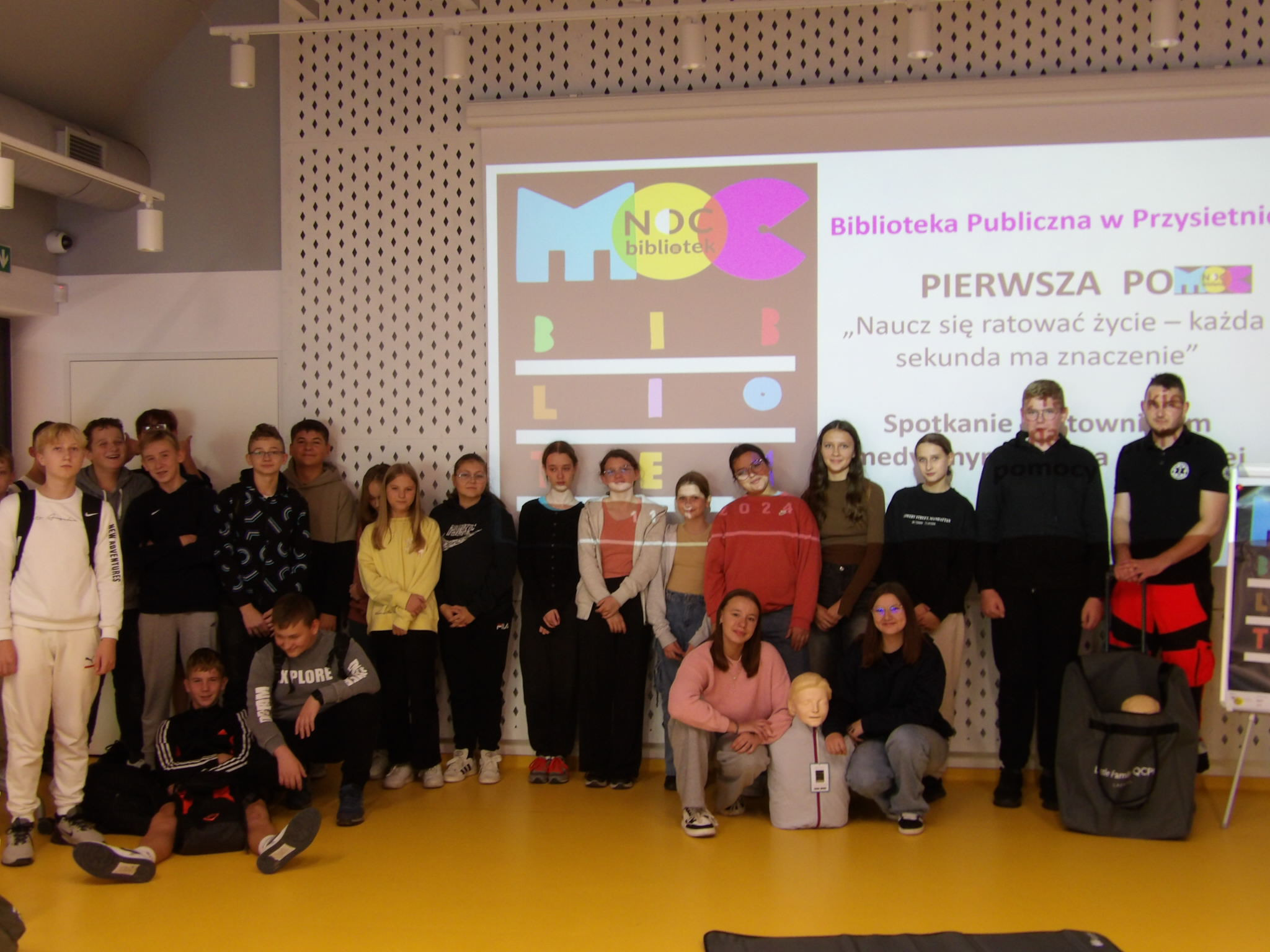 Spotkanie z ratownikiem medycznym w Bibliotece Publicznej