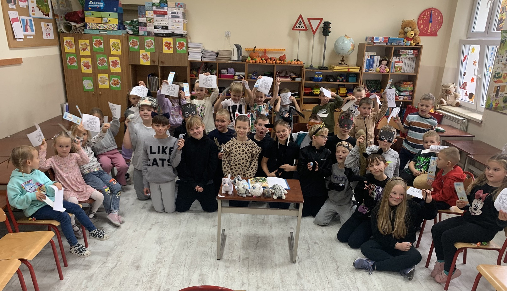 Usiądź wkoło z nami – do słuchania zapraszamy!  Trzecioklasiści czytają Przedszkolakom.