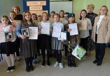 XIII edycja Szkolnego Konkursu Recytatorskiego Poezji Patriotycznej