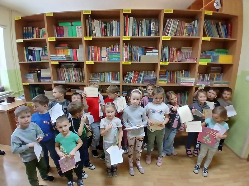 Przedszkolaki w bibliotece