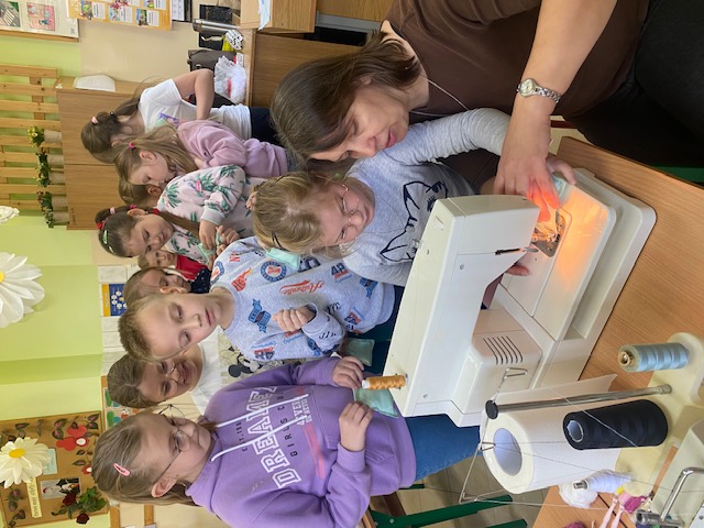 Poznajemy pracę krawcowej