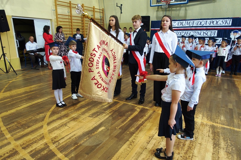 Z dumą dla Polski, z wdzięcznością dla nauczycieli – Ślubujemy!