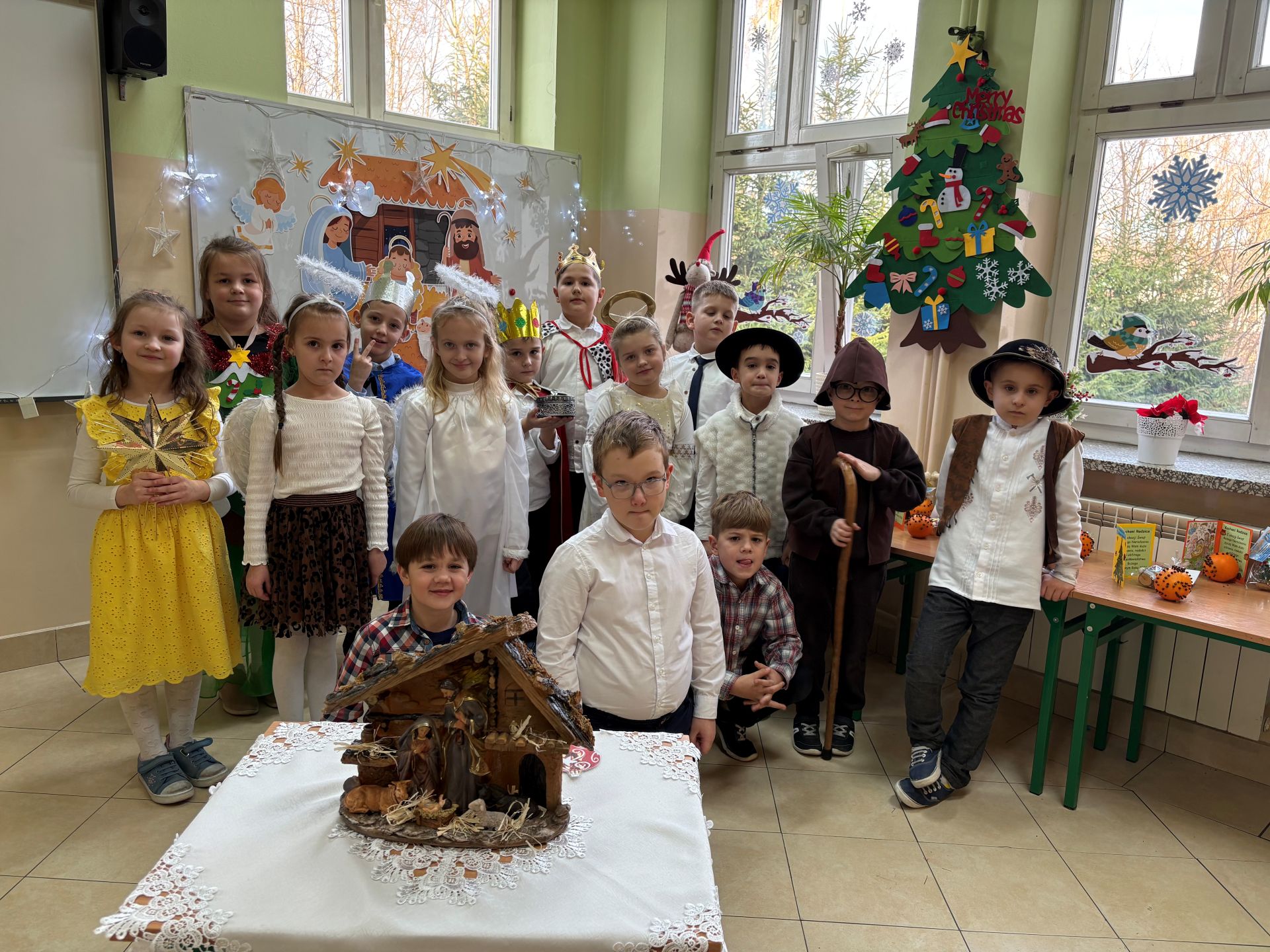 „Maleńki cud” – świąteczne przedstawienie klasy 1