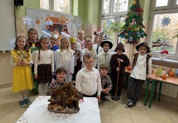 „Maleńki cud” – świąteczne przedstawienie klasy 1