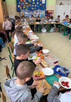 Warsztaty profilaktyczne „Zdrowa żywność” w klasie I